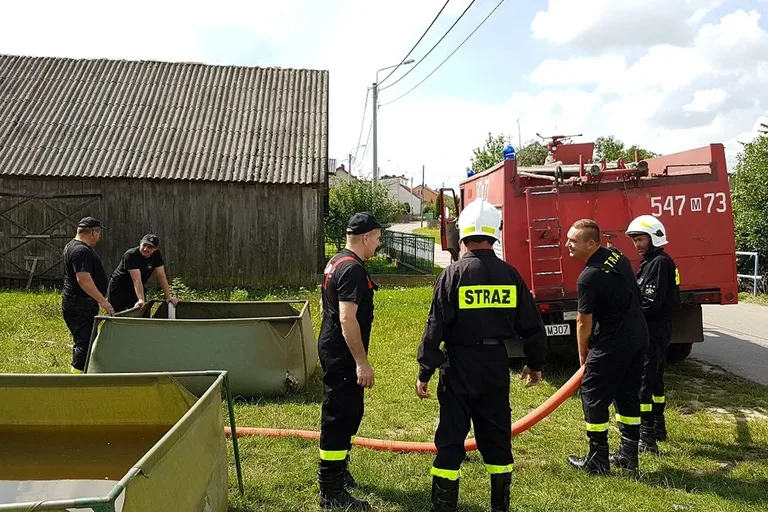 Manewry strażackie w gminie Andrzejewo (zdjęcia)