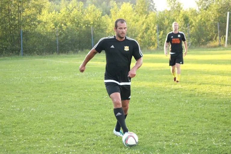 Ostrovia uległa w Troszynie (zdjęcia, wideo)