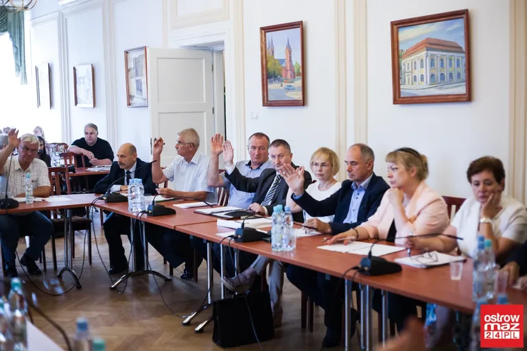 "Wy nas lekceważycie". Budowa ścieżek ponownie odrzucona (zdjęcia, wideo)