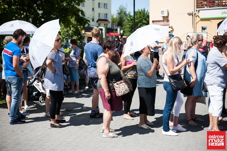 Blisko tysiąc osób przebadało znamiona (zdjęcia)