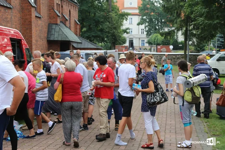 34 Piesza Pielgrzymka Łomżyńska na Jasną Górę (zdjęcia, wideo)