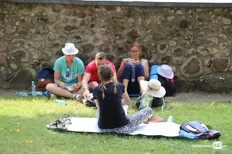 34 Piesza Pielgrzymka Łomżyńska na Jasną Górę (zdjęcia, wideo)