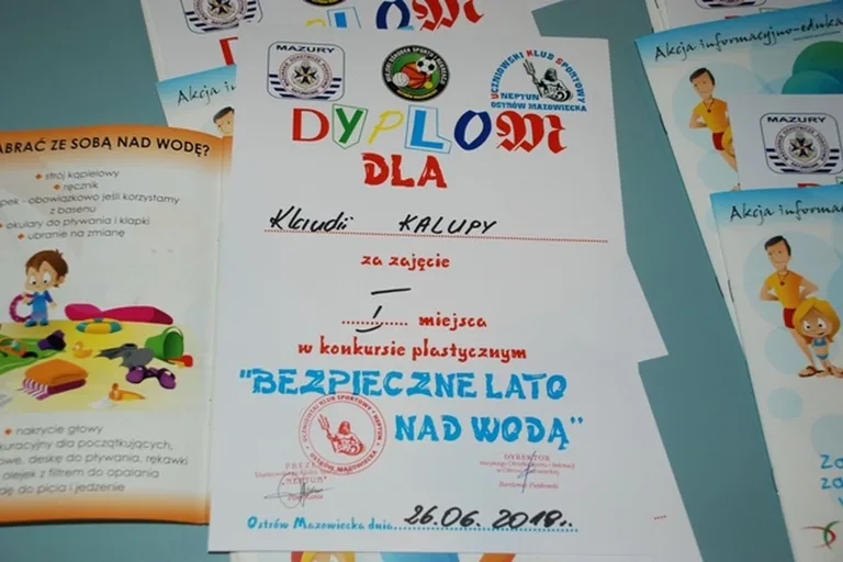 Podsumowano konkurs plastyczny "Bezpieczne lato nad wodą" (zdjęcia)