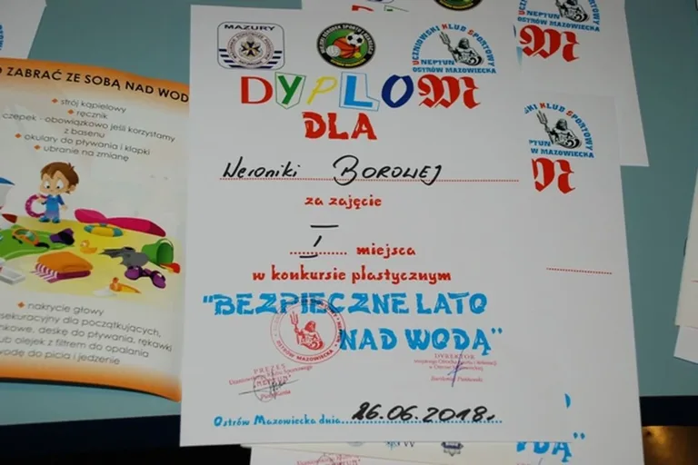 Podsumowano konkurs plastyczny "Bezpieczne lato nad wodą" (zdjęcia)