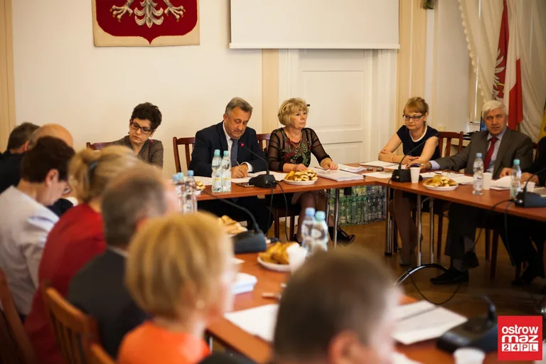 Burmistrz Bauer bez absolutorium (zdjęcia, wideo)