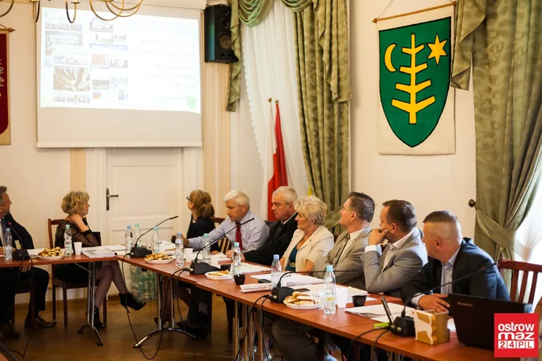Burmistrz Bauer bez absolutorium (zdjęcia, wideo)