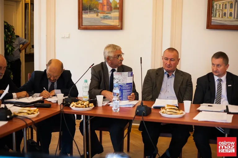 Burmistrz Bauer bez absolutorium (zdjęcia, wideo)