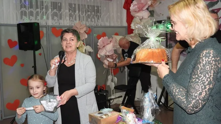 Wspólne świętowanie Dnia Kobiet i Dnia Mężczyzn w miejscowości Tymianki-Bucie (zdjęcia, wideo)