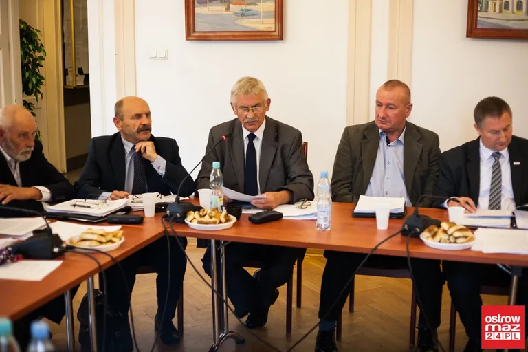 Burmistrz Bauer bez absolutorium (zdjęcia, wideo)
