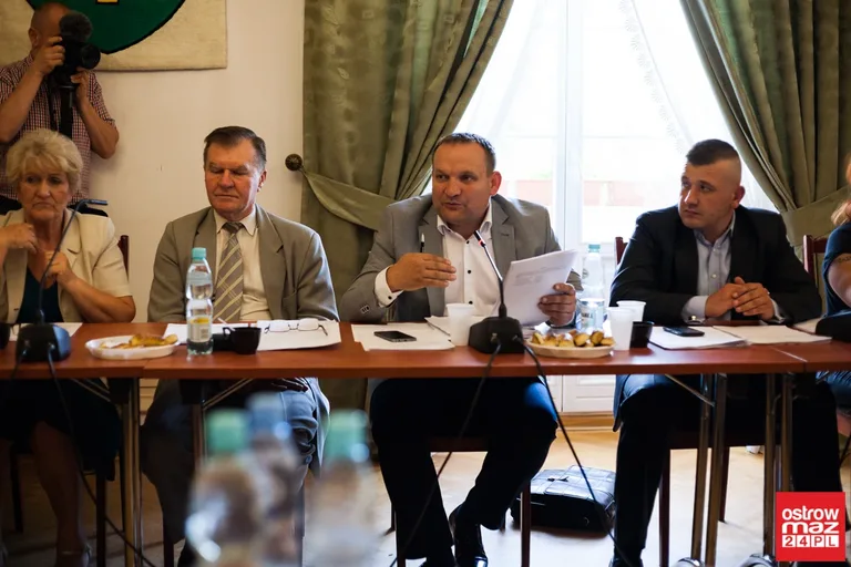 Burmistrz Bauer bez absolutorium (zdjęcia, wideo)