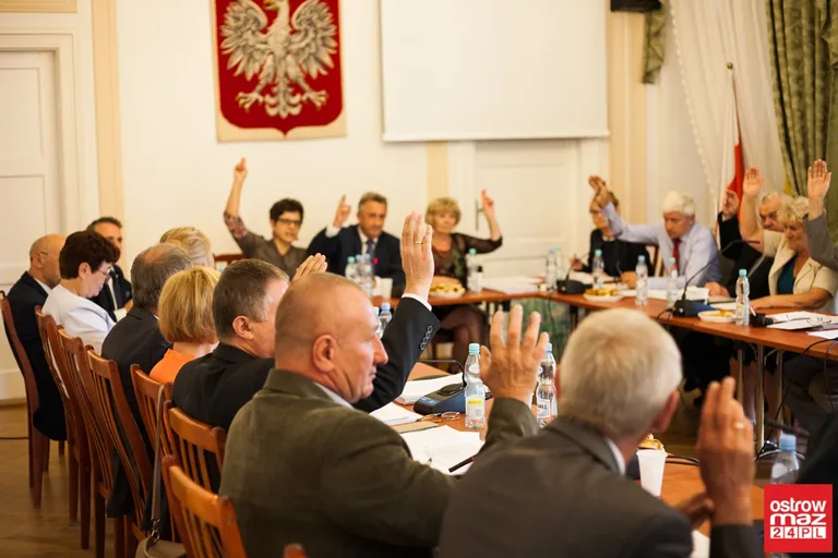 Burmistrz Bauer bez absolutorium (zdjęcia, wideo)