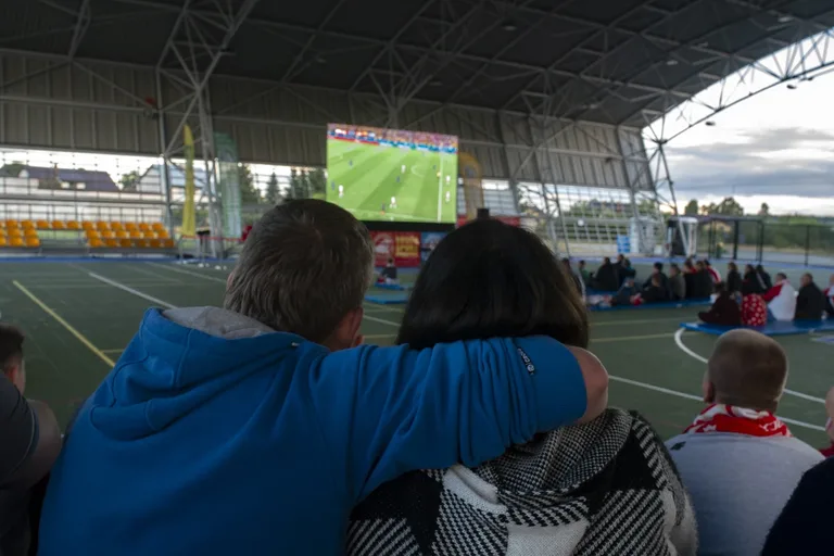 Rozczarowanie w ostrowskiej strefie kibica (zdjęcia, wideo)