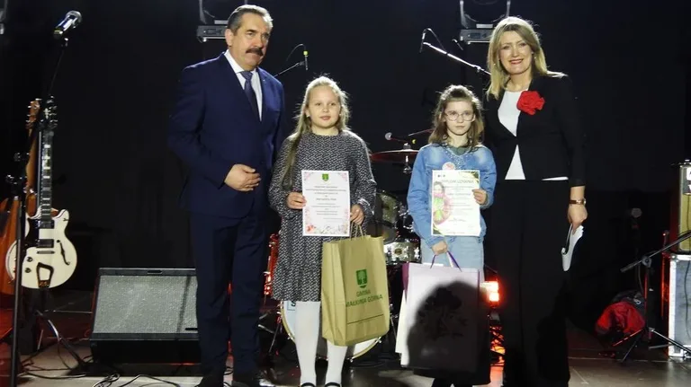 Gminny Dzień Kobiet w Małkini Górnej (zdjęcia, wideo)