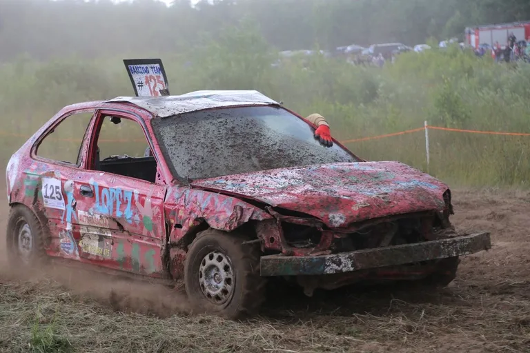 Polska Liga Wraków w Wykrocie (zdjęcia, wideo)