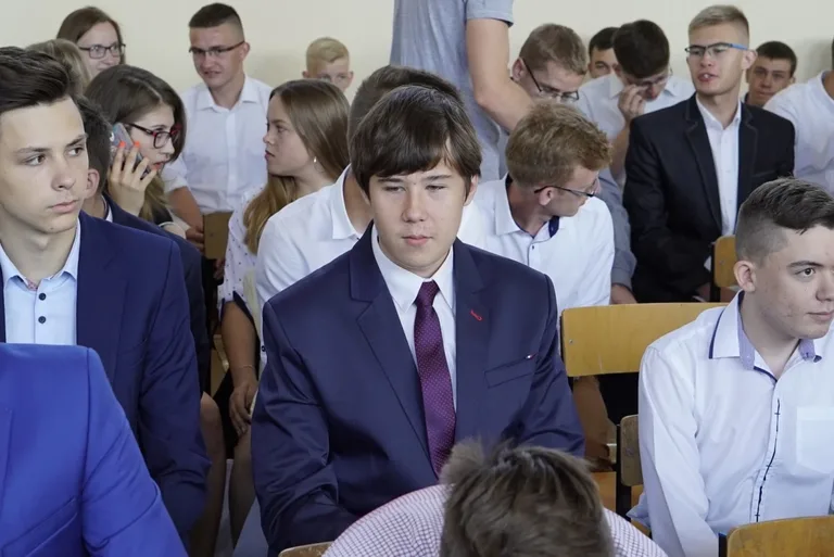 Uczniowie "Ekonomika" rozpoczęli wakacje (zdjęcia)