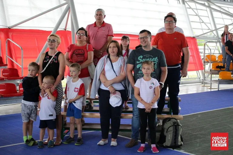 Ostrowianie dopingowali biało-czerwonych (zdjęcia)
