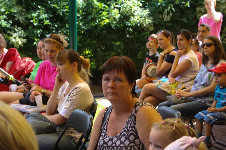 "Siedmiomilowe buty" na letniej scenie biblioteki (zdjęcia)