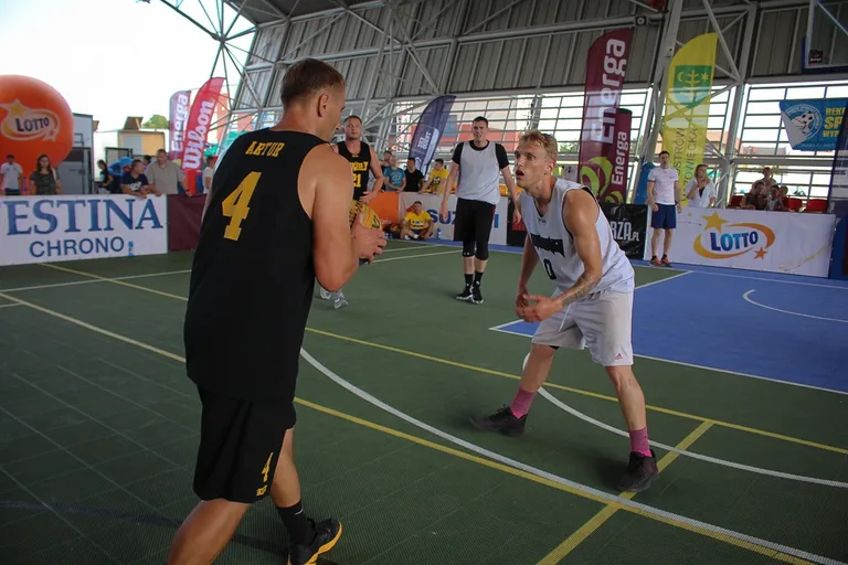 Studio Budza wygrywa turniej 3x3 w Ostrowi Maz. (zdjęcia, wideo)