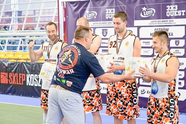 Studio Budza wygrywa turniej 3x3 w Ostrowi Maz. (zdjęcia, wideo)