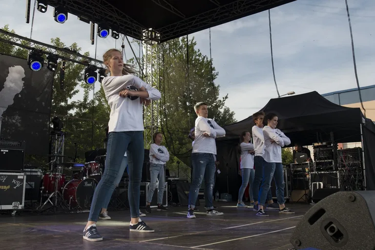 Występ zespołu BezWianka podczas dni miasta (zdjęcia, wideo)