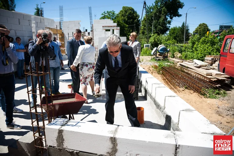 Powstaje nowa stacja wyczekiwania zespołów ratownictwa medycznego (zdjęcia, wideo)