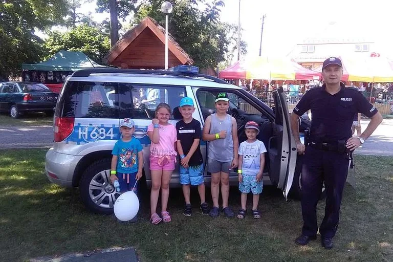 Dzień Dziecka z ostrowską policją (zdjęcia)