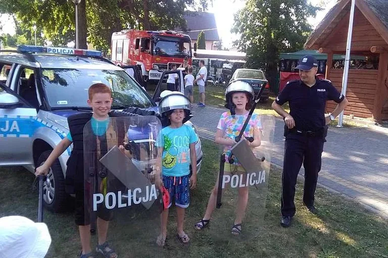 Dzień Dziecka z ostrowską policją (zdjęcia)