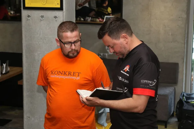 Brzostek nie jest już liderem OLB (zdjęcia, wideo)