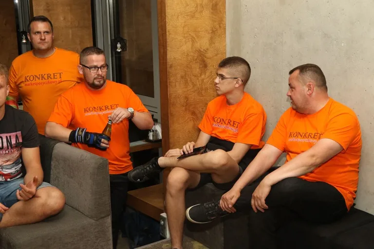 Brzostek nie jest już liderem OLB (zdjęcia, wideo)