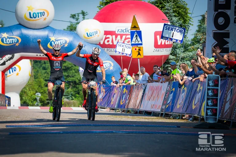 Kolarski peleton w Długosiodle (zdjęcia)