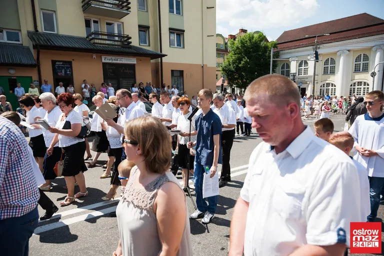 Procesje Najświętszego Ciała i Krwi Chrystusa przeszły ulicami miasta (zdjęcia, wideo)
