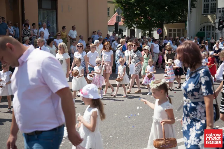 Procesje Najświętszego Ciała i Krwi Chrystusa przeszły ulicami miasta (zdjęcia, wideo)