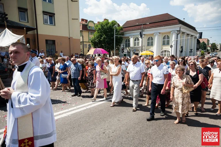 Procesje Najświętszego Ciała i Krwi Chrystusa przeszły ulicami miasta (zdjęcia, wideo)