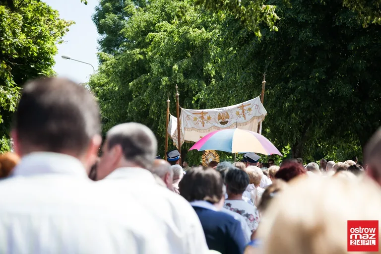 Procesje Najświętszego Ciała i Krwi Chrystusa przeszły ulicami miasta (zdjęcia, wideo)