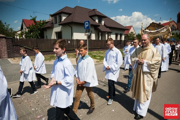 Procesje Najświętszego Ciała i Krwi Chrystusa przeszły ulicami miasta (zdjęcia, wideo)
