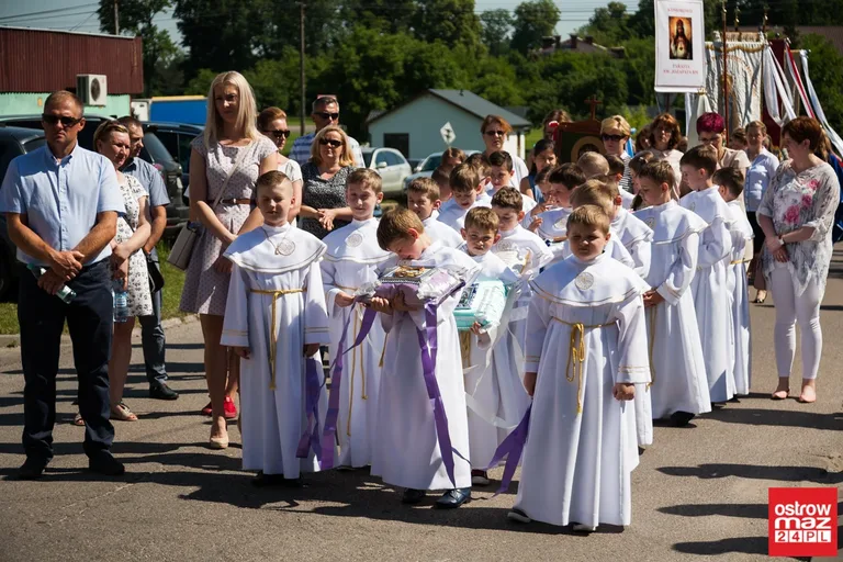Procesje Najświętszego Ciała i Krwi Chrystusa przeszły ulicami miasta (zdjęcia, wideo)