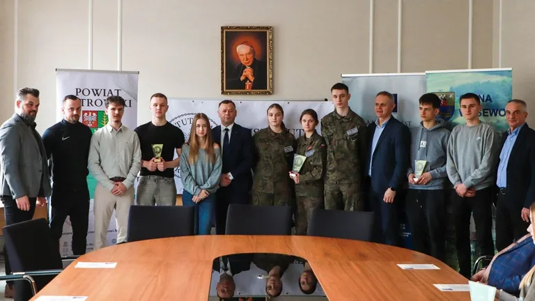 Wręczenie statuetek laureatom Turnieju Strzeleckiego im. ppor. Aleksandra Kuleszy (zdjęcia, wideo)