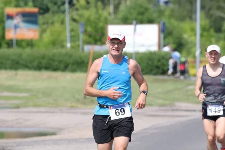 Półmaraton Kurpiowski za nami. Dąbrowski zwycięża, Gawkowski dwudziesty (zdjęcia, wideo)