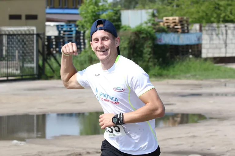 Półmaraton Kurpiowski za nami. Dąbrowski zwycięża, Gawkowski dwudziesty (zdjęcia, wideo)