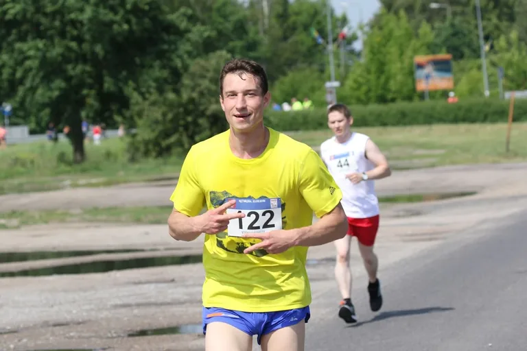 Półmaraton Kurpiowski za nami. Dąbrowski zwycięża, Gawkowski dwudziesty (zdjęcia, wideo)