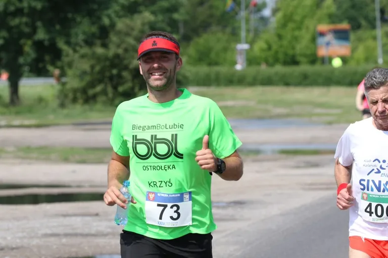 Półmaraton Kurpiowski za nami. Dąbrowski zwycięża, Gawkowski dwudziesty (zdjęcia, wideo)