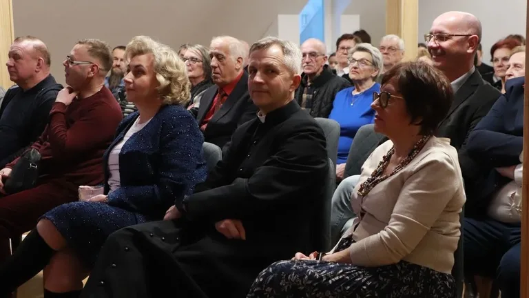 "Dobrze dla Ostrowi zasłużeni". Wieczór wspomnień w miejskiej bibliotece (zdjęcia)