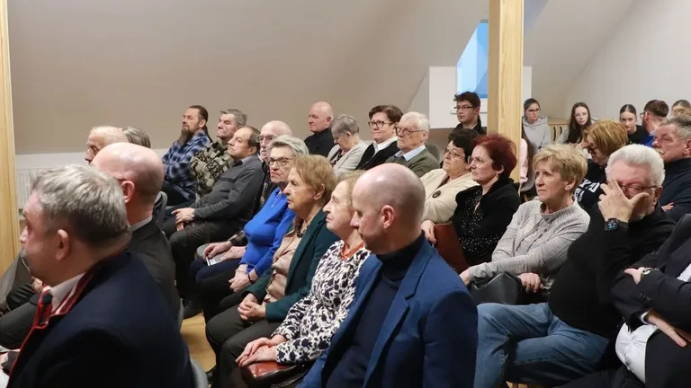 "Dobrze dla Ostrowi zasłużeni". Wieczór wspomnień w miejskiej bibliotece (zdjęcia)