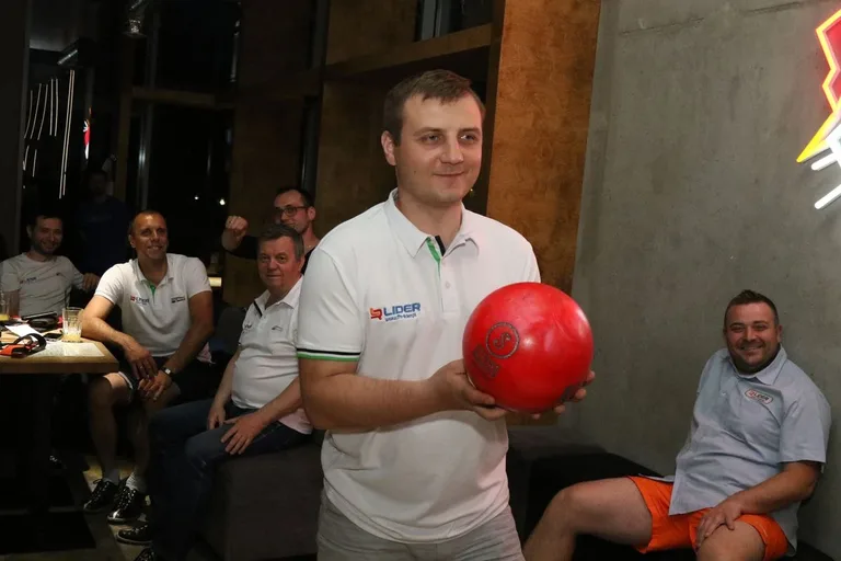 Rewelacyjny Brzostek w OLB (zdjęcia, wideo)