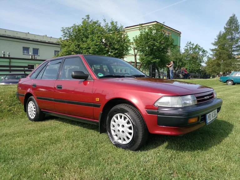 Zlot pojazdów klasycznych i zabytkowych w "Rubinku" (zdjęcia)