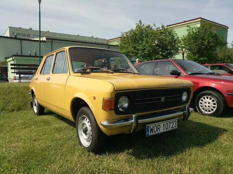 Zlot pojazdów klasycznych i zabytkowych w "Rubinku" (zdjęcia)