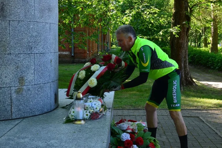Na dwóch kółkach uczcili dwie rocznice (zdjęcia)