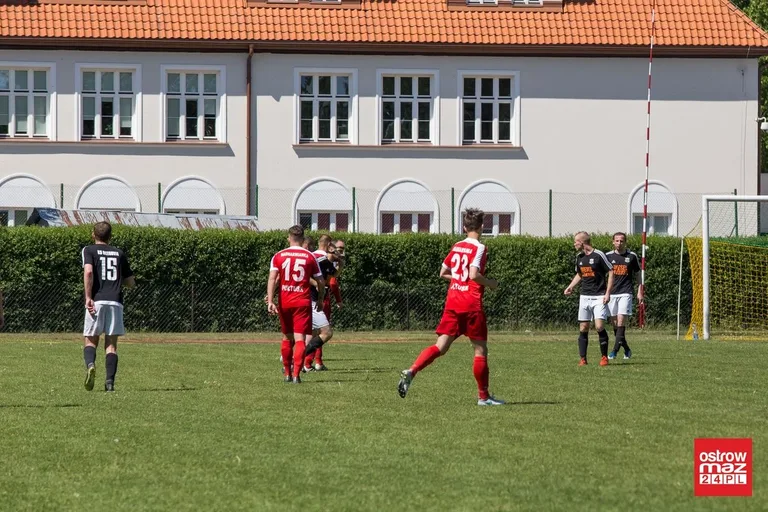 Ostrovia przegrała z Nadnarwianką (zdjęcia, wideo)
