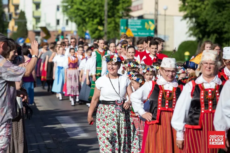 Ostrów opanowała "Moda na Folklor" (zdjęcia, wideo)