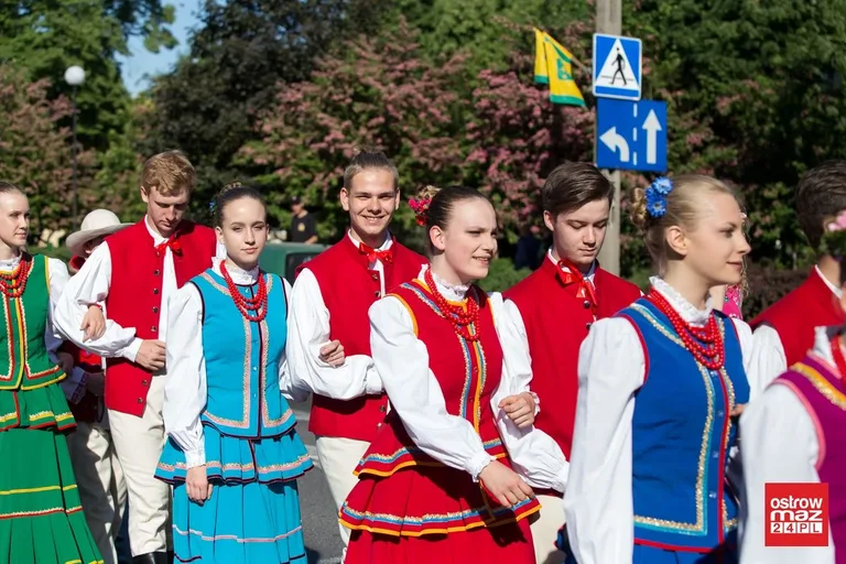 Ostrów opanowała "Moda na Folklor" (zdjęcia, wideo)